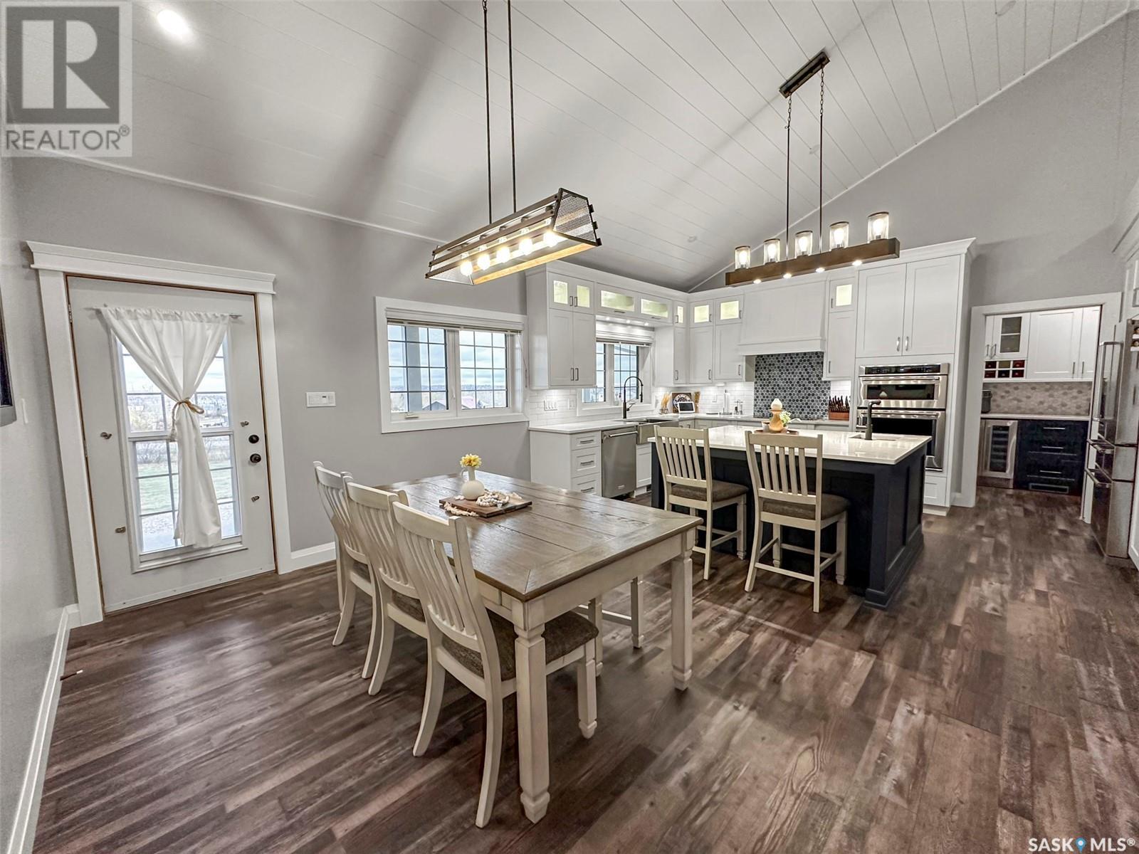 300 Mcelheran Drive Property Photo 10