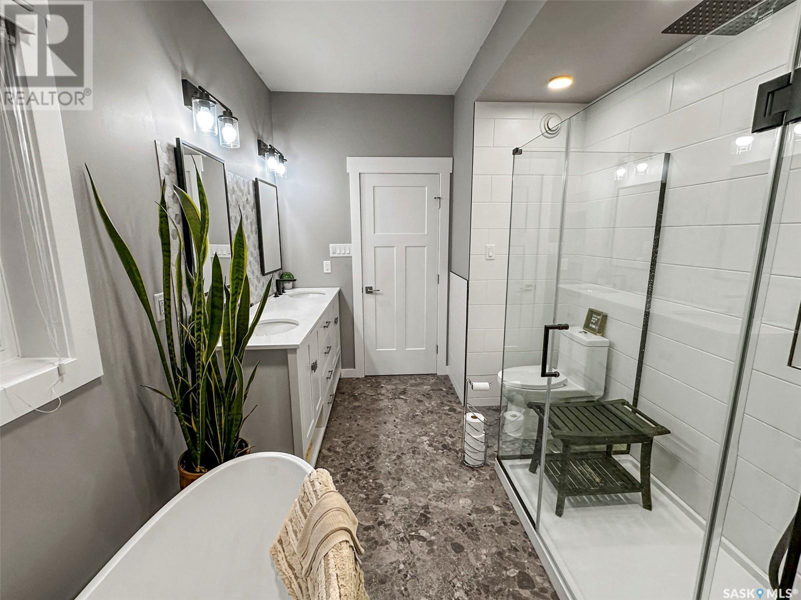 300 Mcelheran Drive Property Photo 24