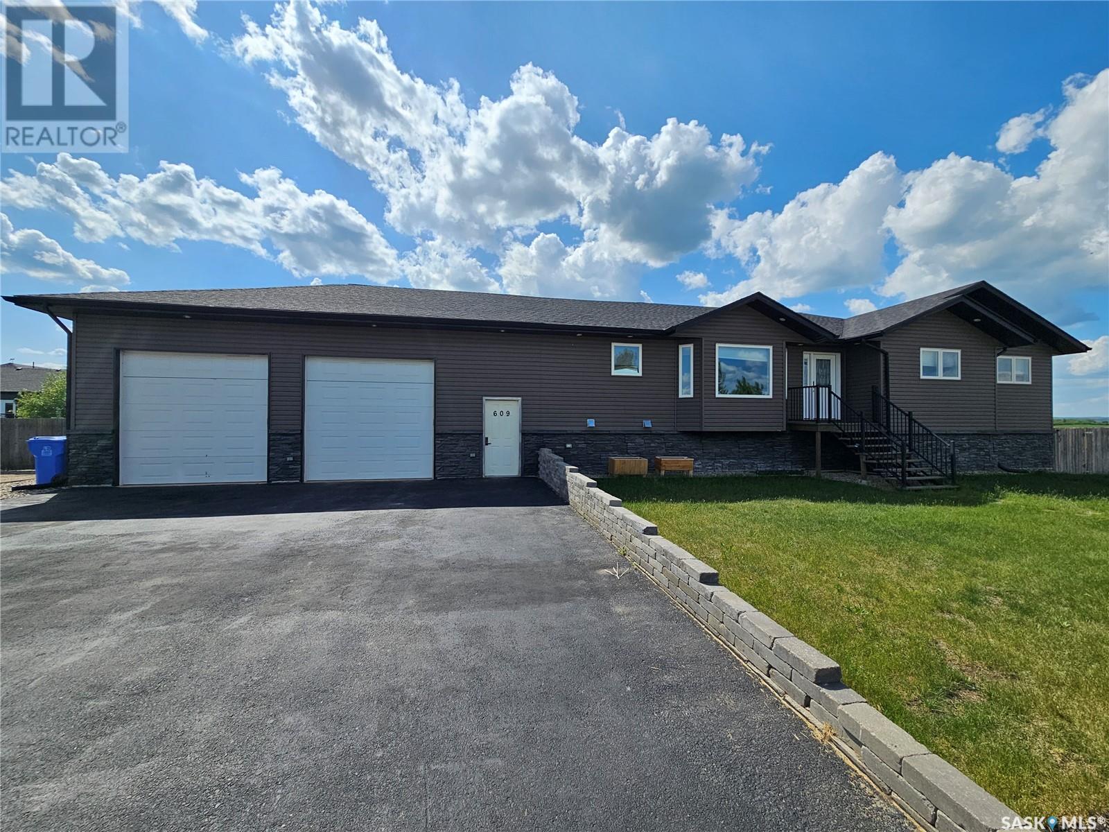 609 Fairview Street Property Photo 1