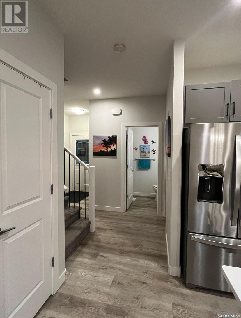 215 Skopik Crescent Property Photo 24