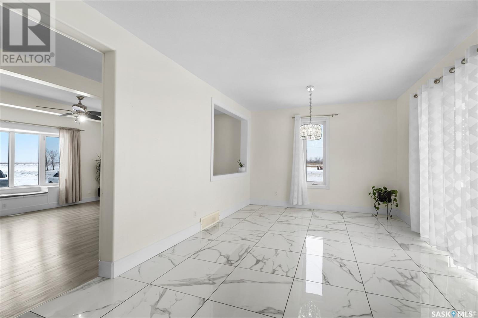 305075 Mierau Road Property Photo 10