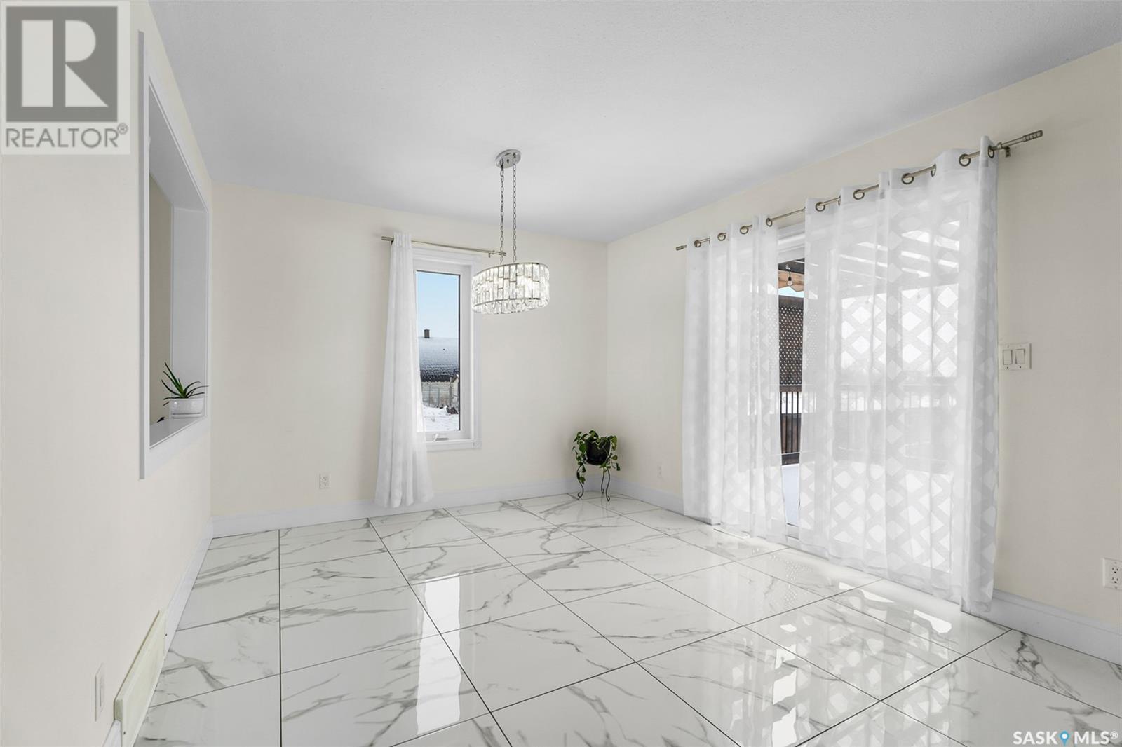 305075 Mierau Road Property Photo 11