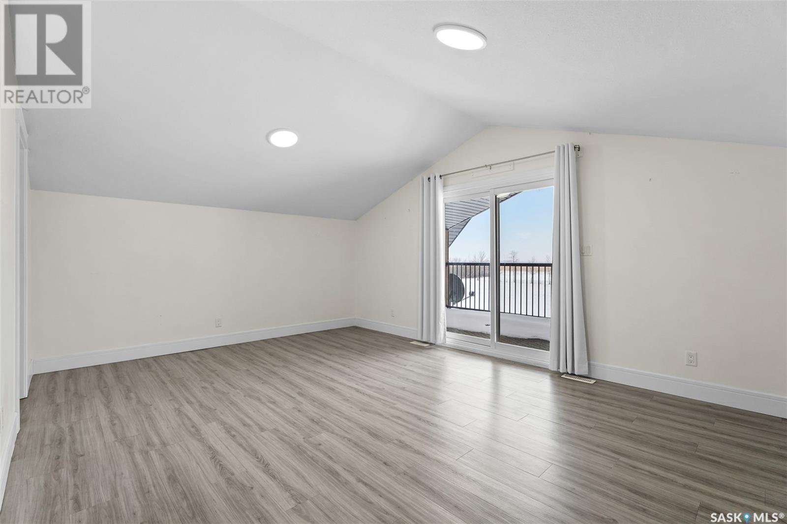 305075 Mierau Road Property Photo 15