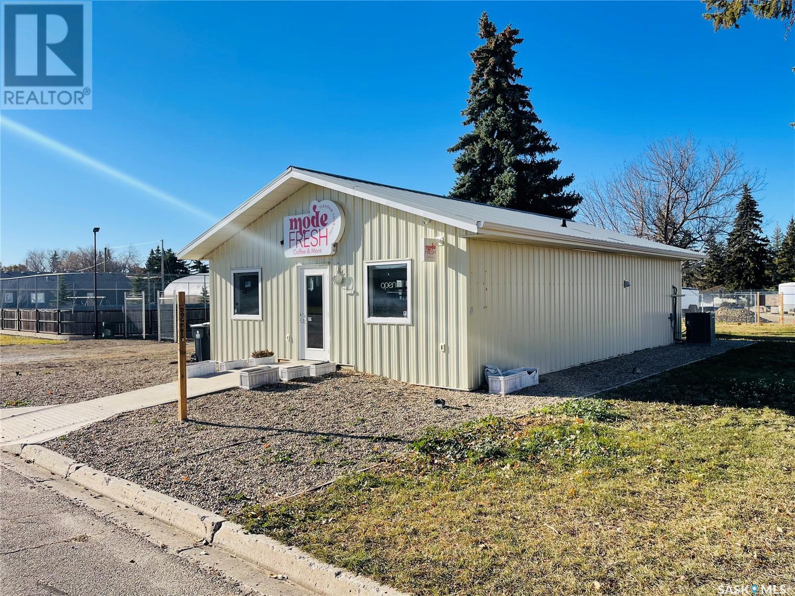 108 Main Street Property Photo
