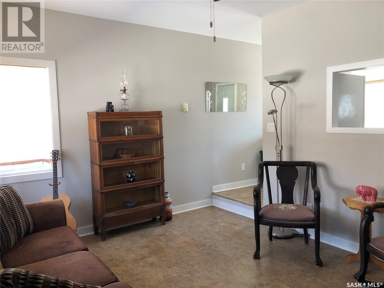 418 2nd Street Property Photo 5