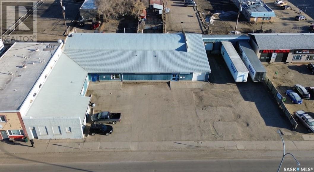 50 Manitoba Street E Property Photo 1
