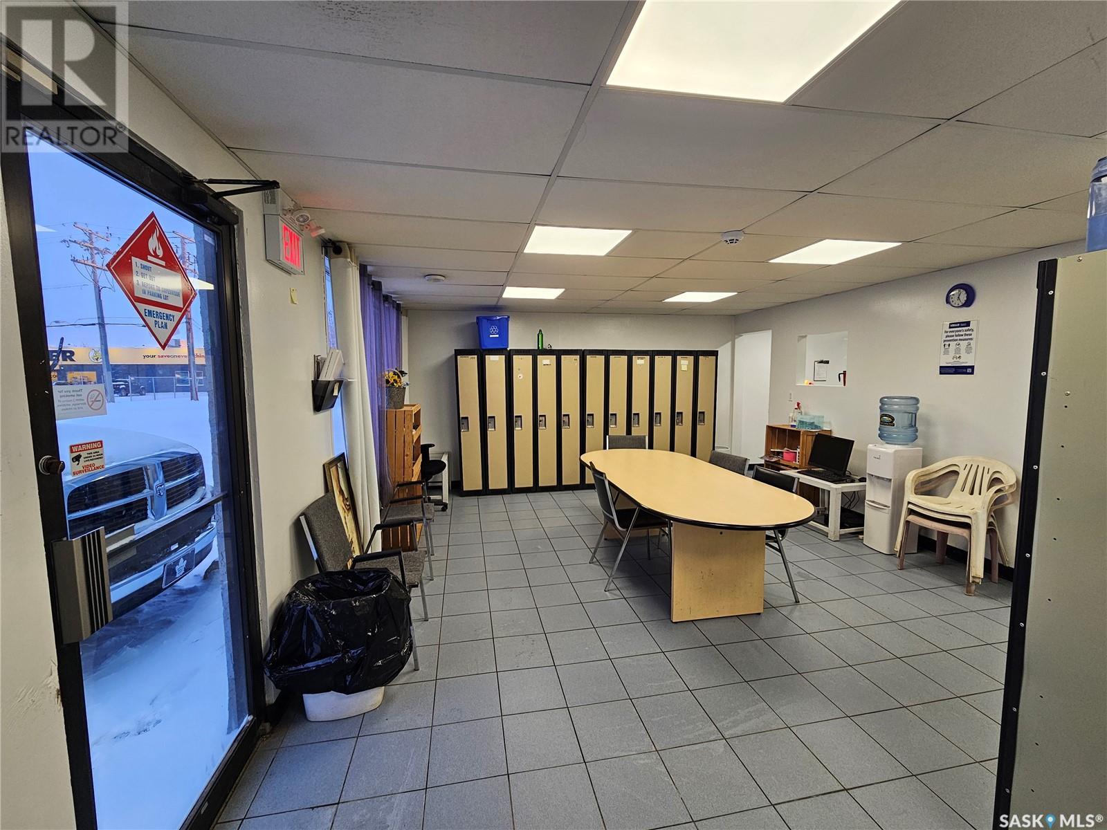 50 Manitoba Street E Property Photo 30