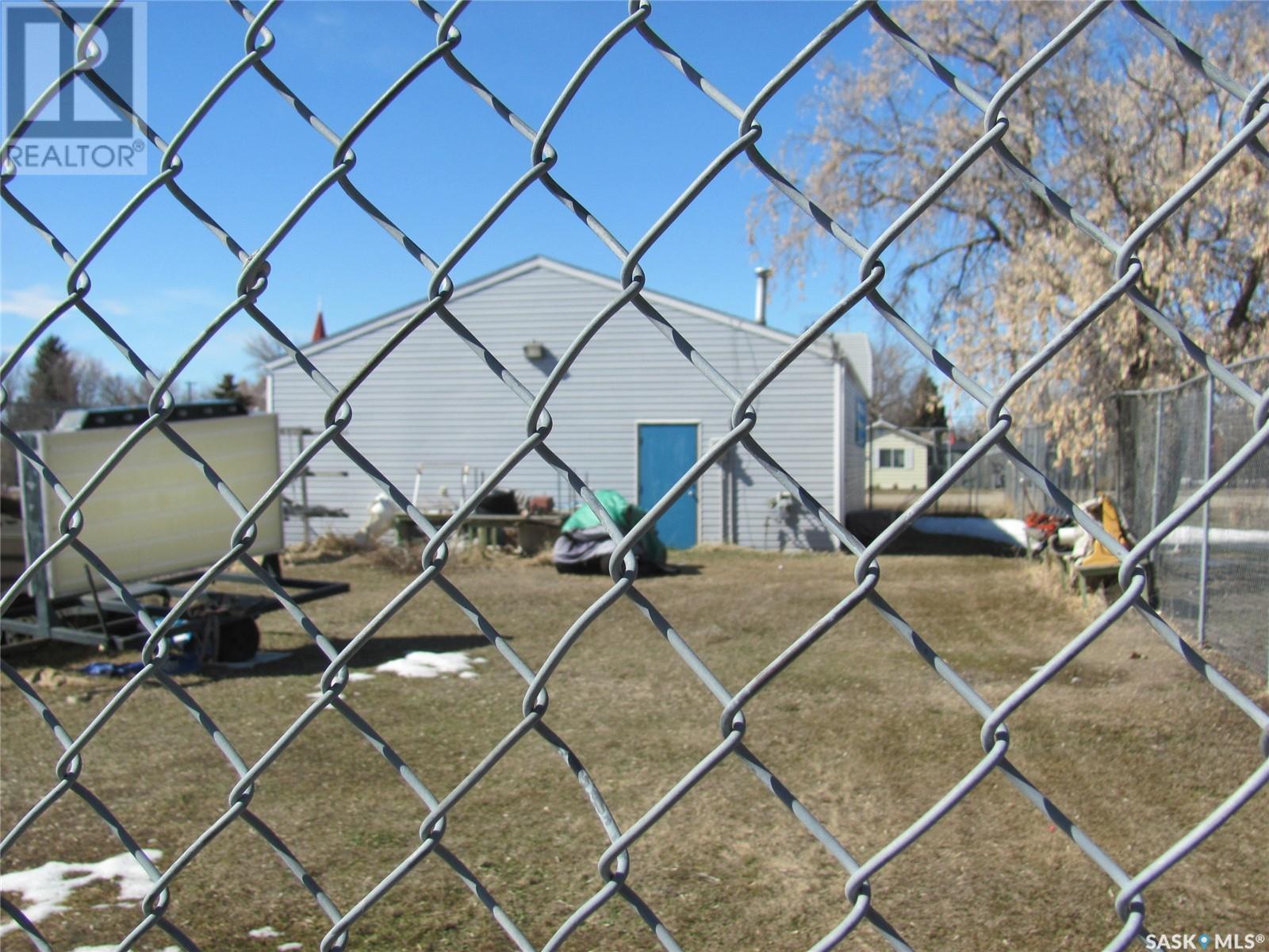 320 Saskatchewan Street Property Photo 6