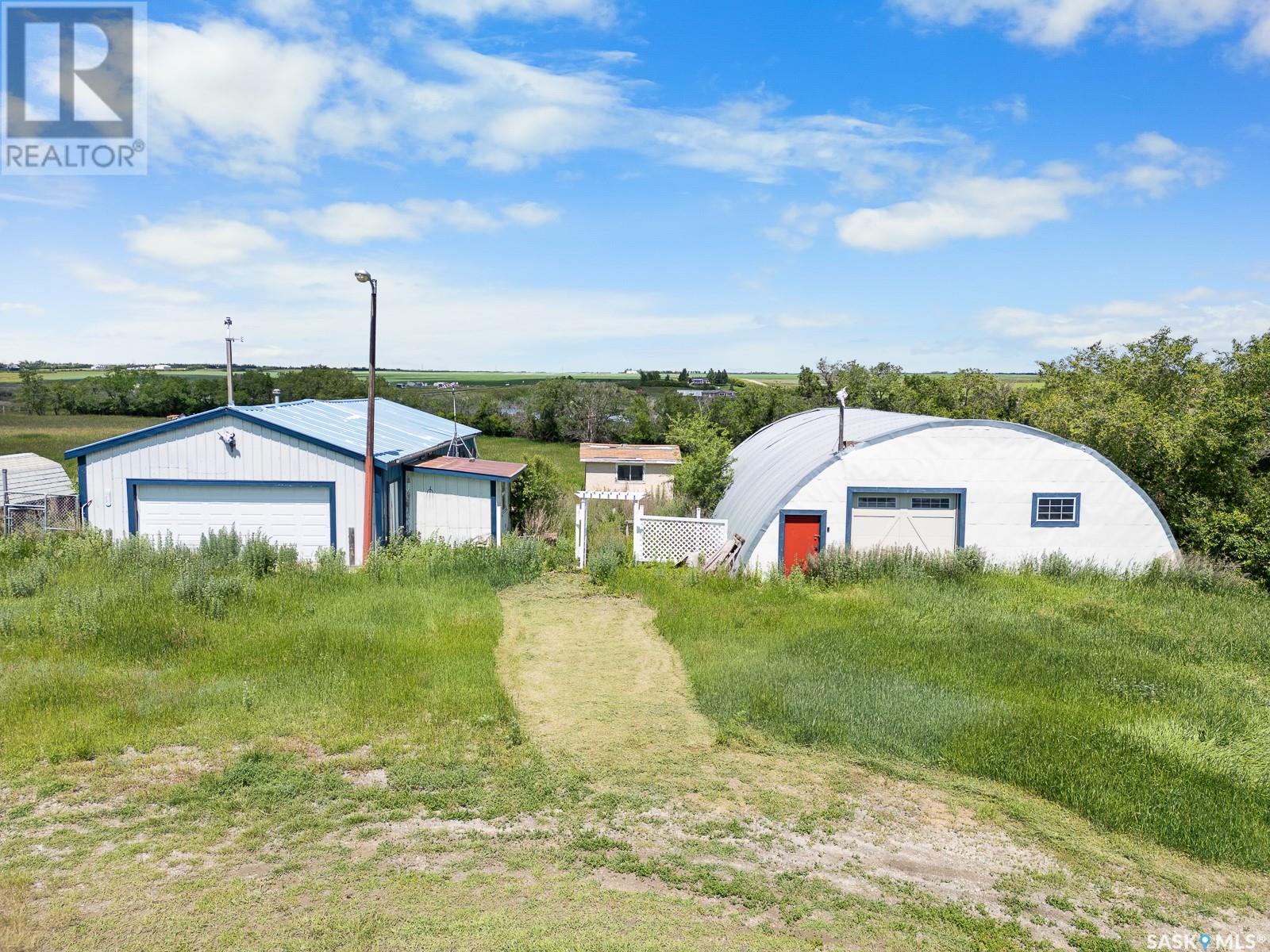 - Inland Drive Property Photo 8