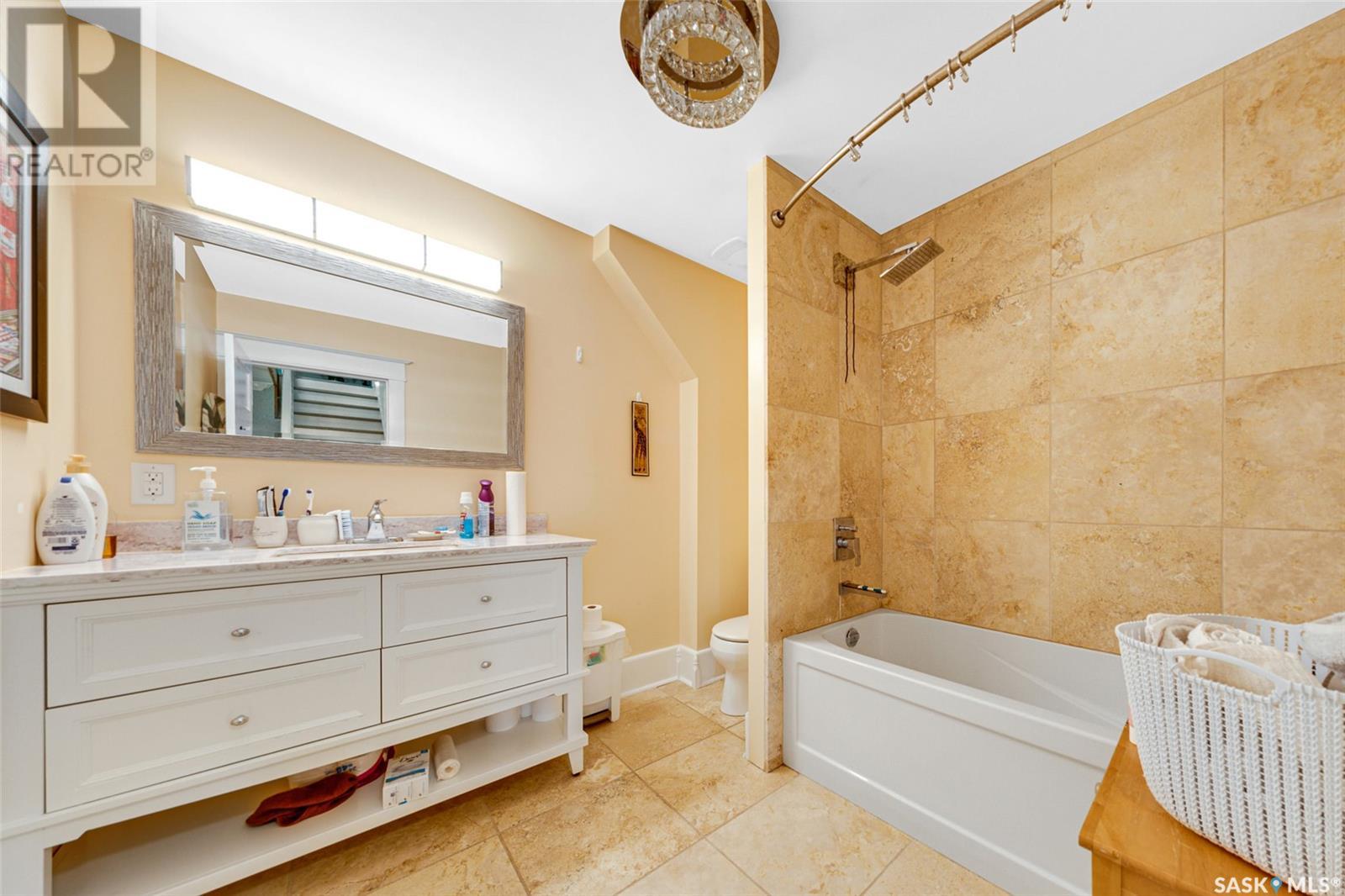 518 12th Street E Property Photo 24