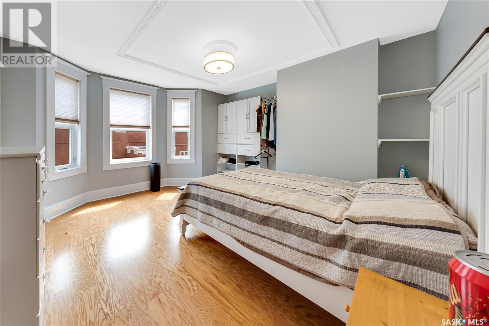 518 12th Street E Property Photo 26