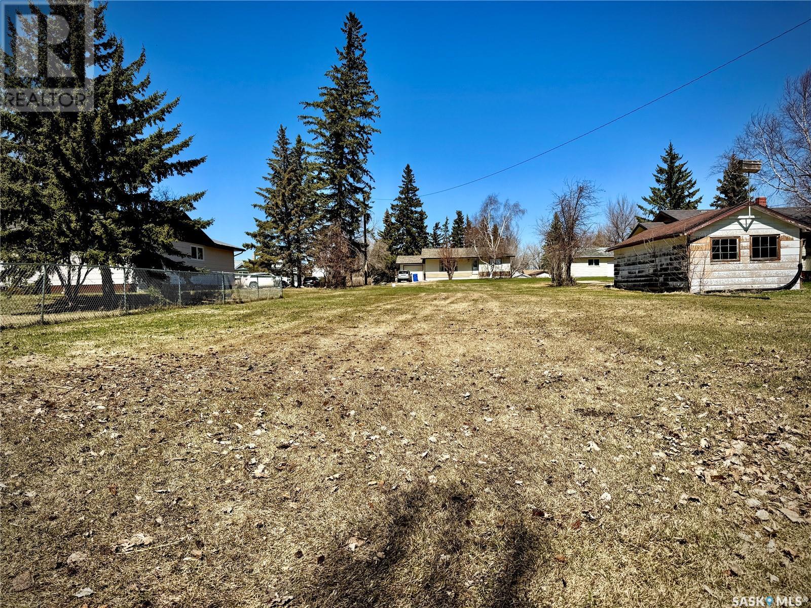 129 1st Street N Property Photo 3