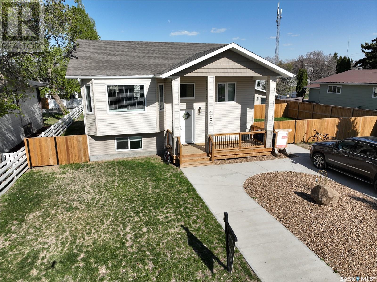 107 Valleyview Drive Property Photo 1