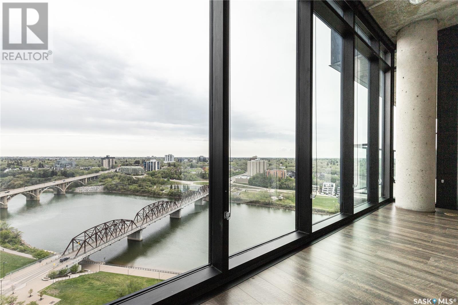 1904 490 2nd AVENUE S Property Photo 1