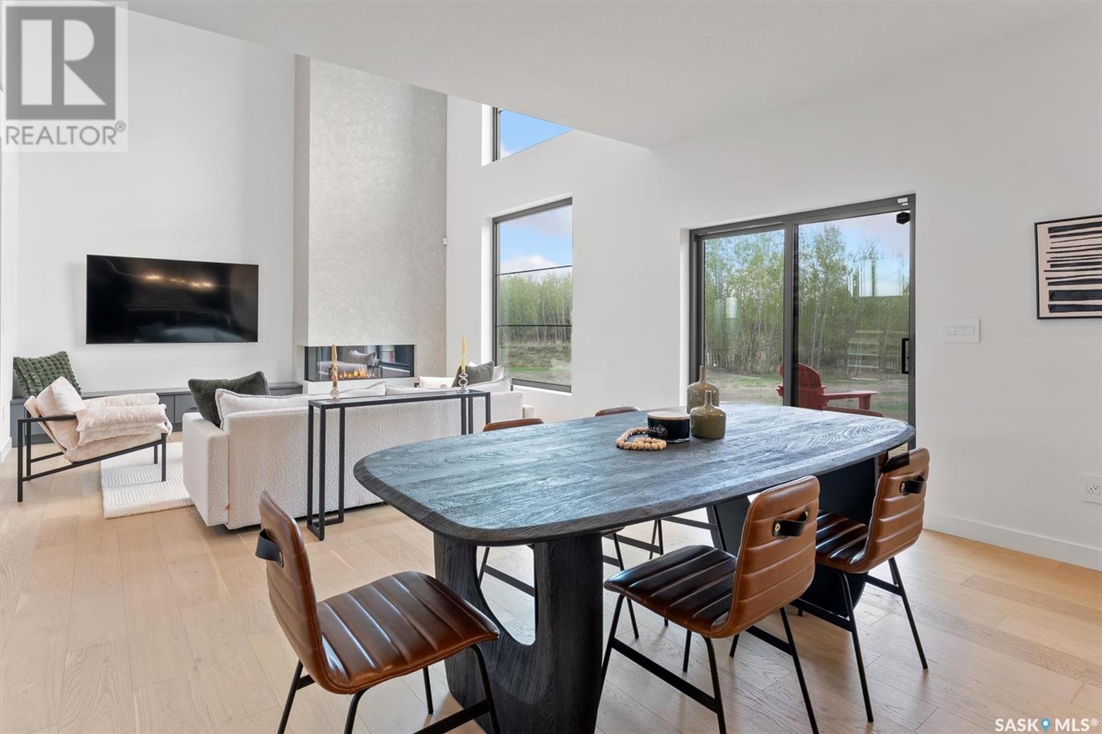 108 Ravenswood Road Property Photo 8