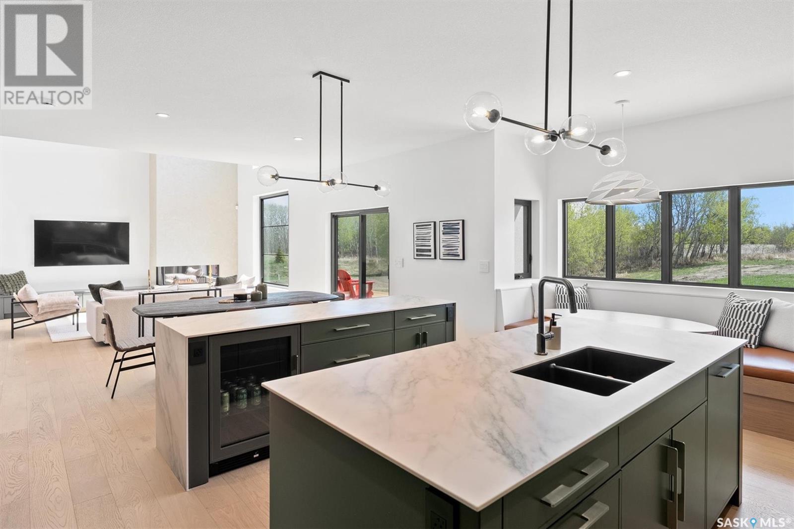 108 Ravenswood Road Property Photo 13
