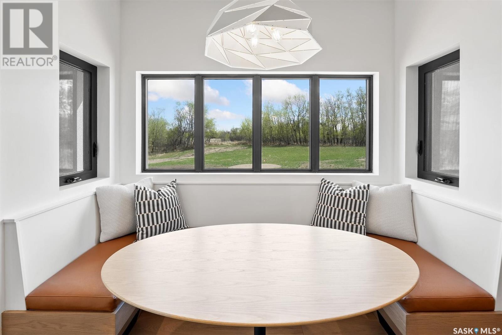 108 Ravenswood Road Property Photo 15