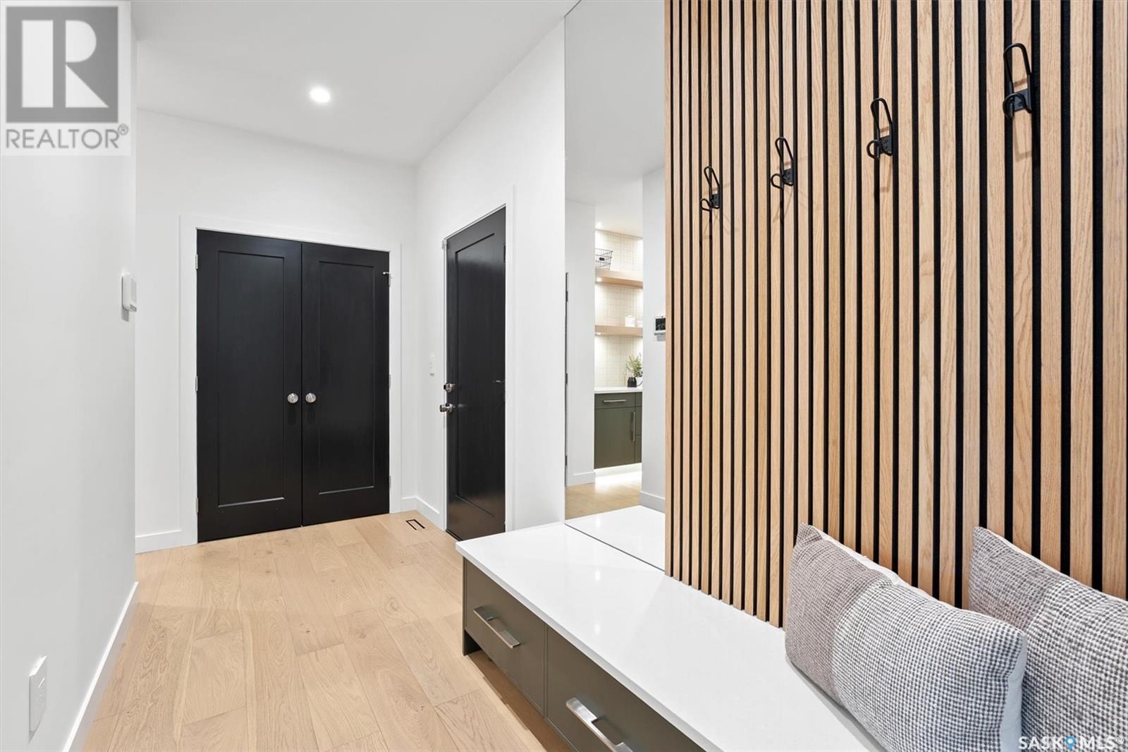 108 Ravenswood Road Property Photo 17
