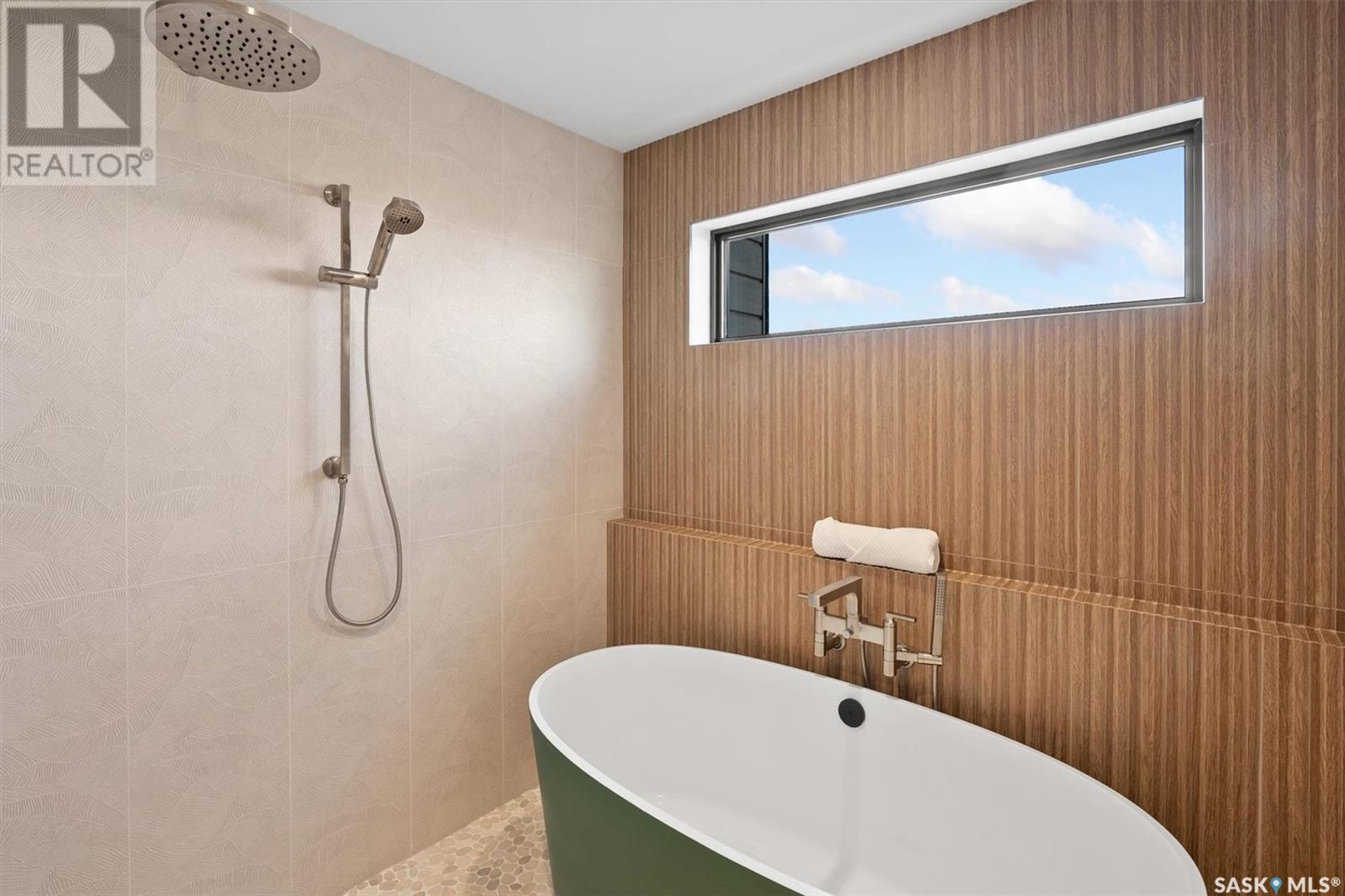 108 Ravenswood Road Property Photo 31