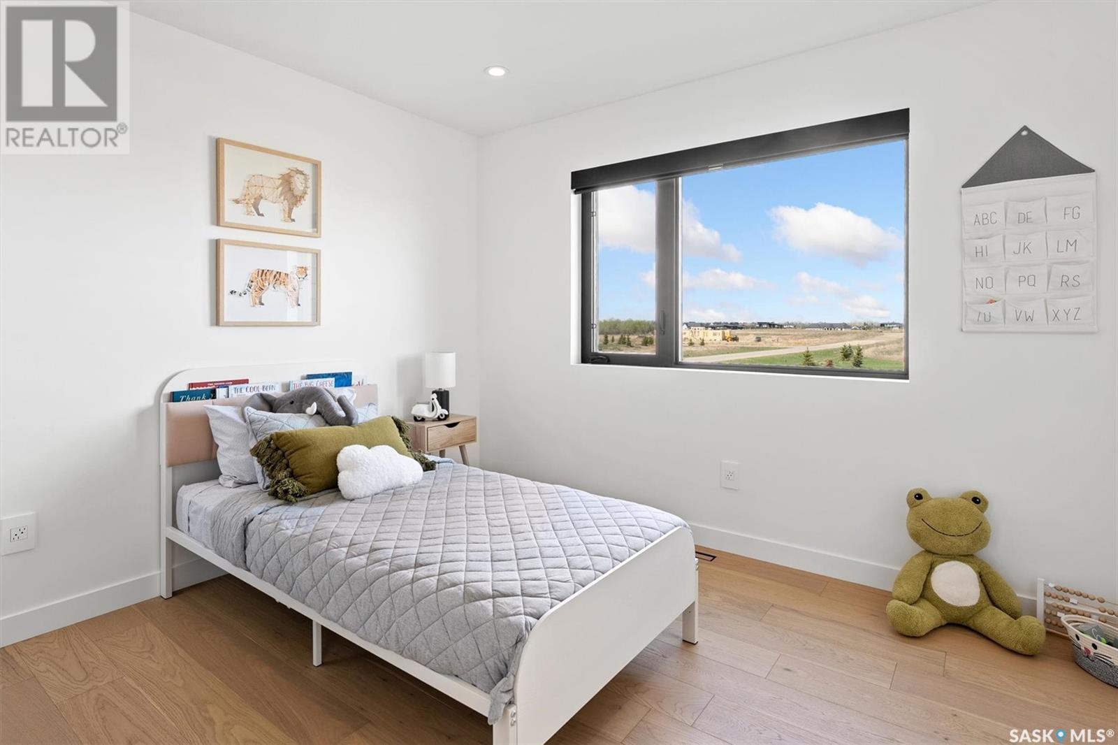 108 Ravenswood Road Property Photo 35