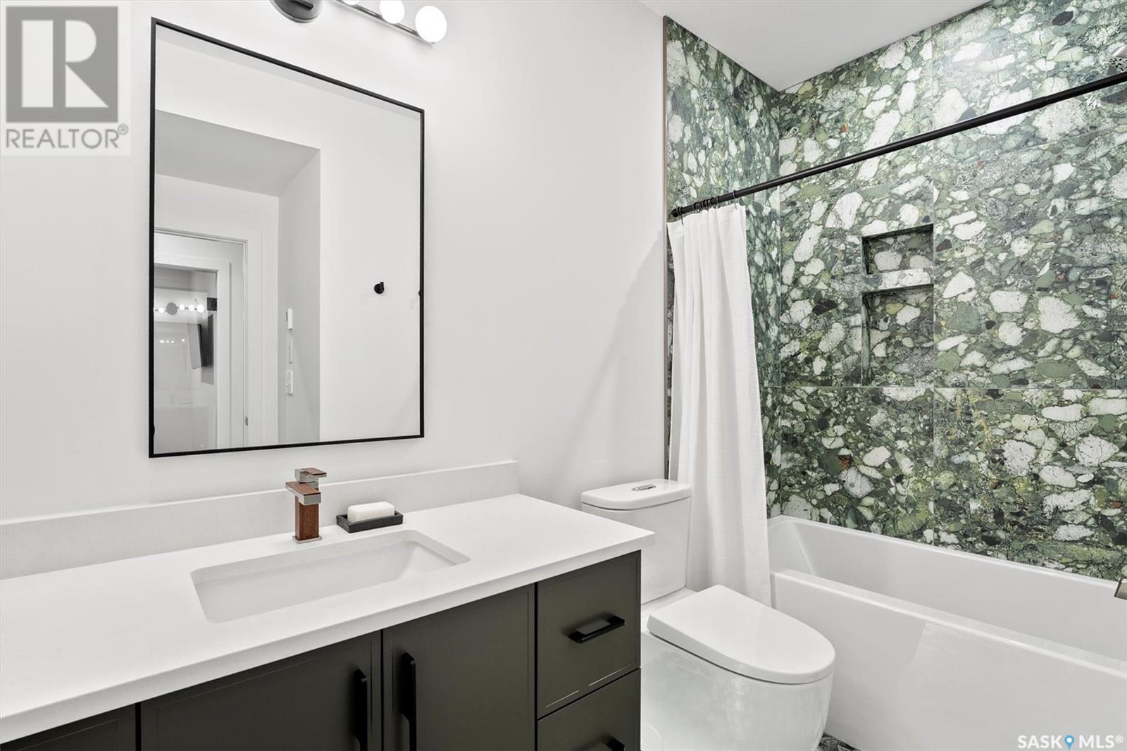 108 Ravenswood Road Property Photo 43