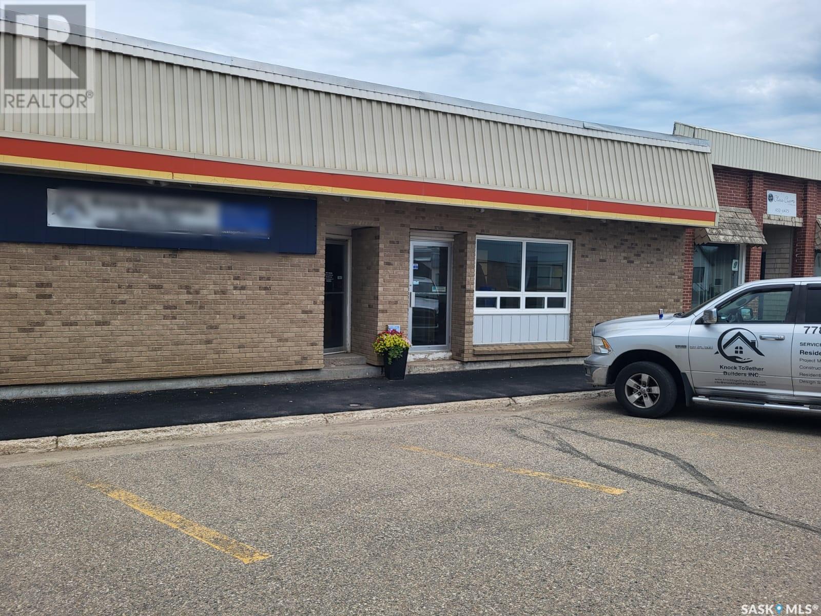 7 Broadway Street Property Photo