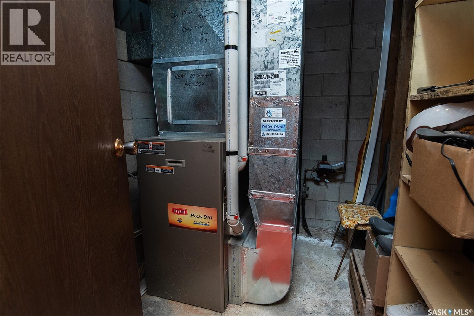 316 8th Street E Property Photo 34