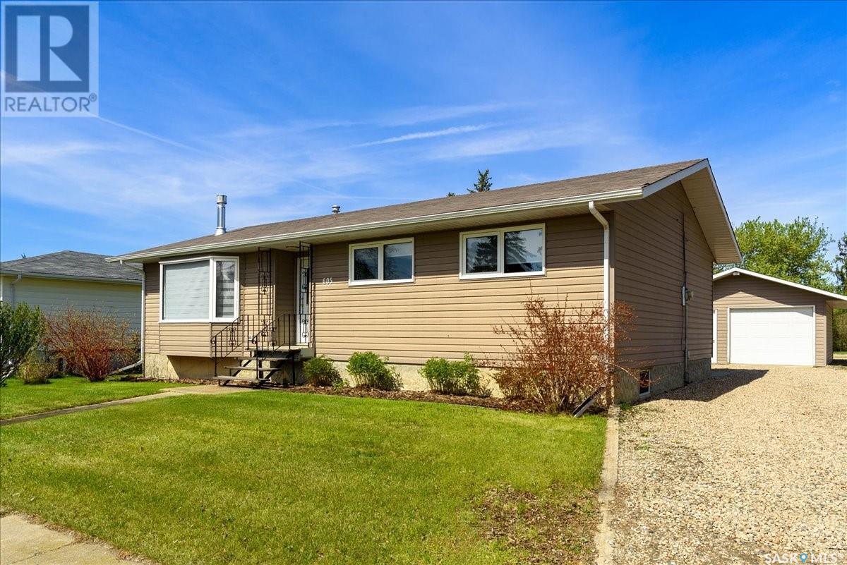 605 Godkin Avenue Property Photo 1