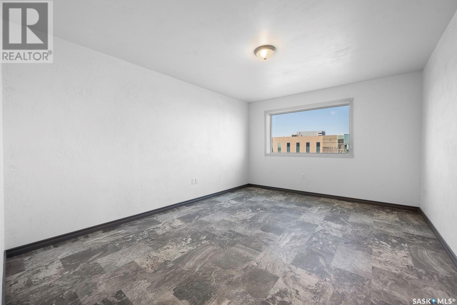 B 2124 Turvey Road E Property Photo 5