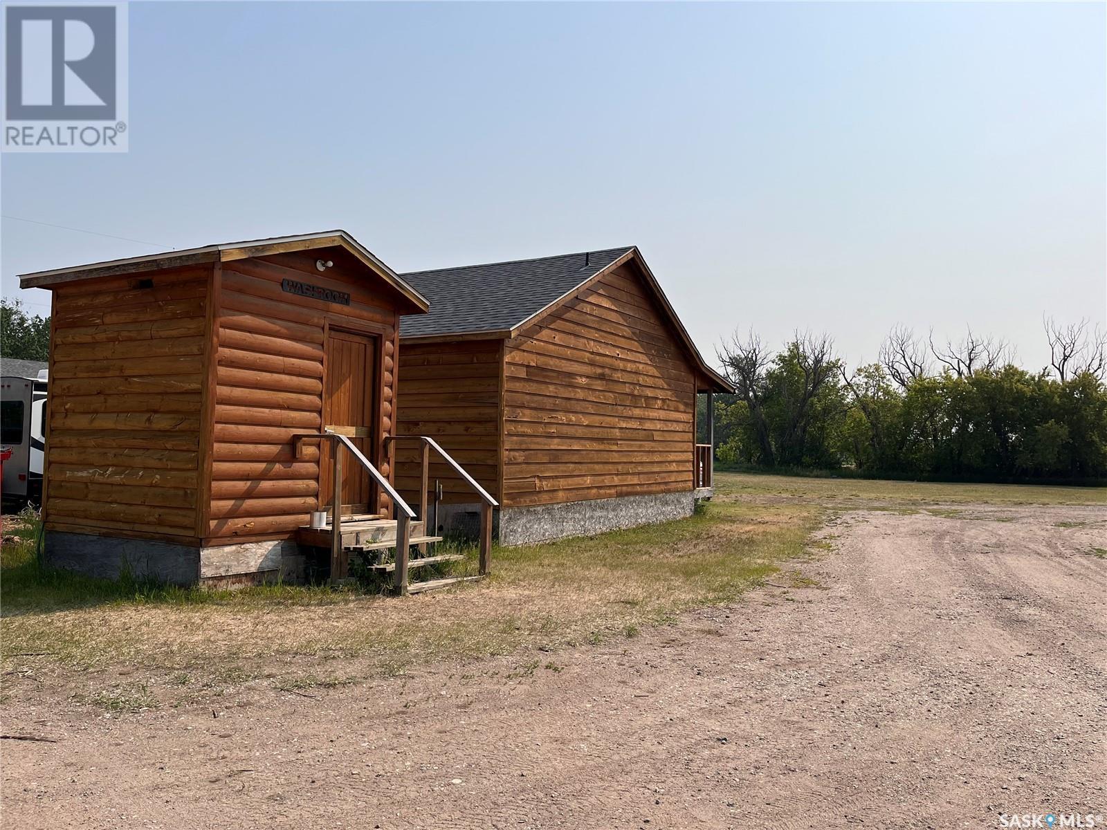1401 35 Highway S Property Photo 7