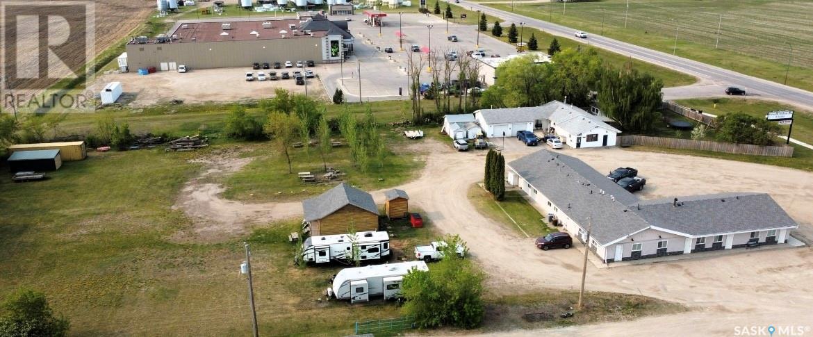 1401 35 Highway S Property Photo 8