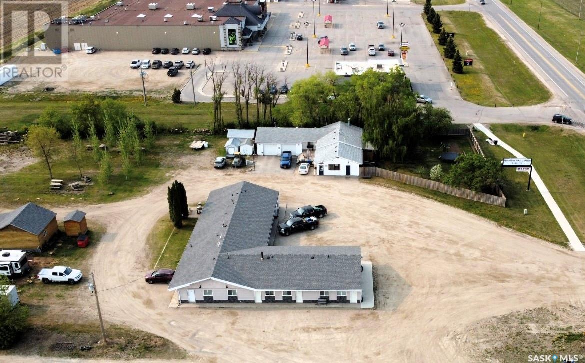 1401 35 Highway S Property Photo 10