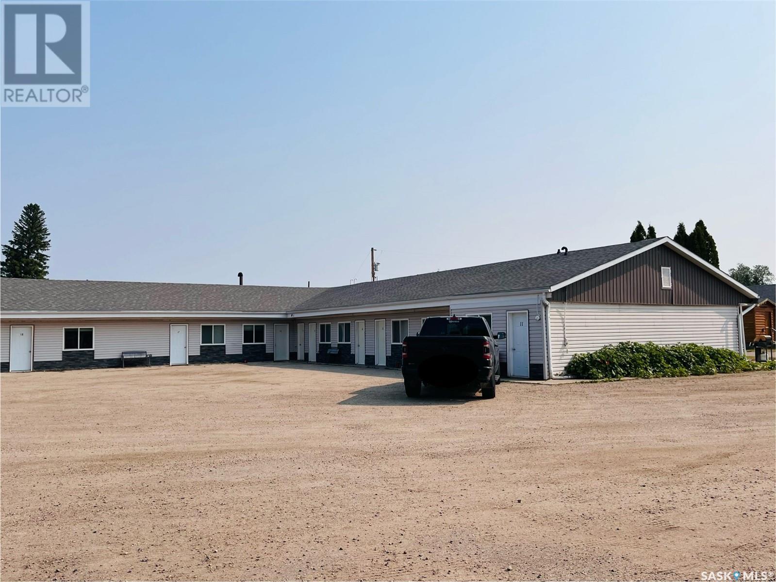 1401 35 Highway S Property Photo 12