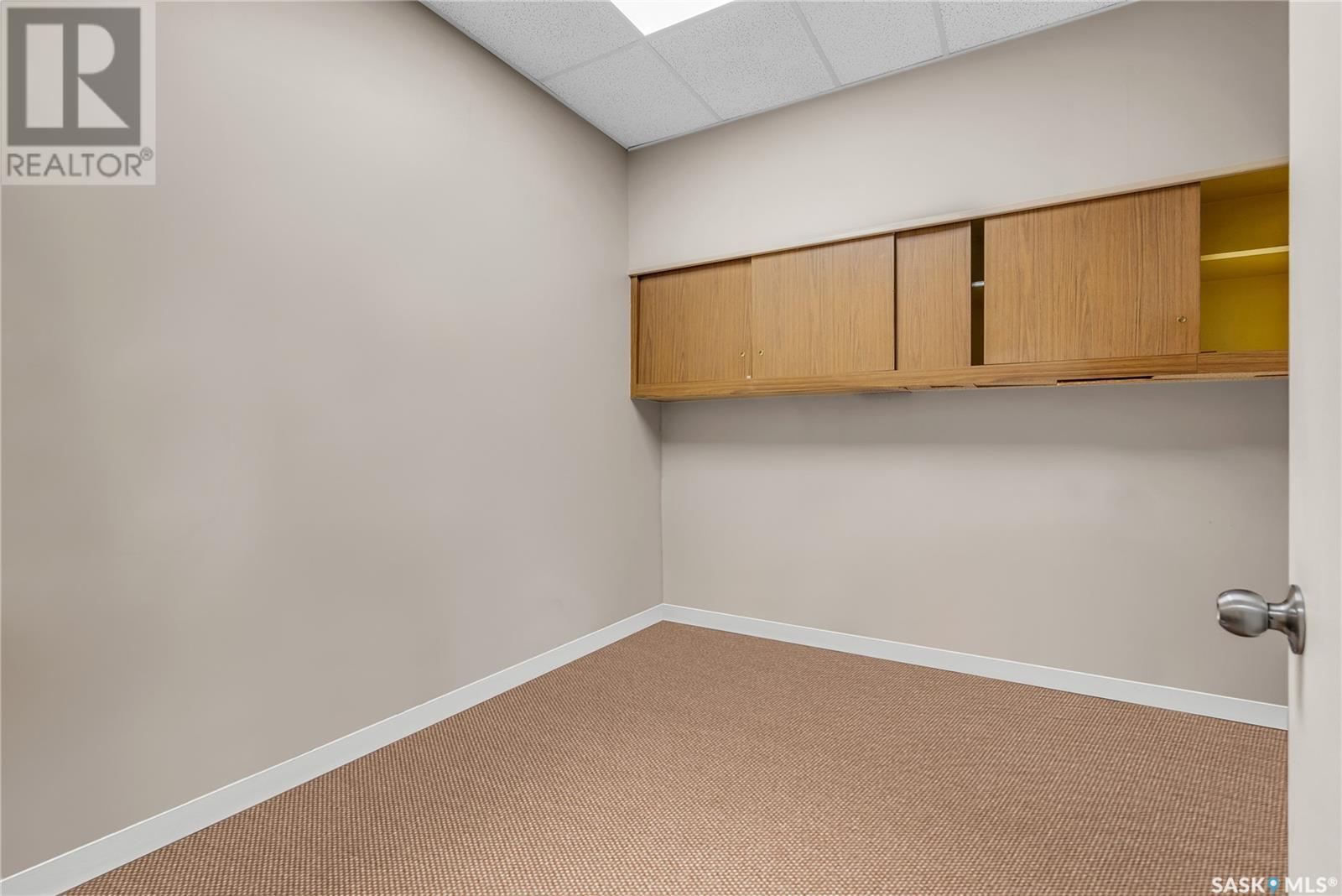 315 20th Street E Property Photo 7
