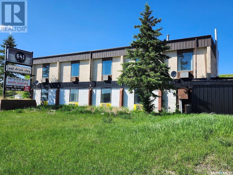 2 Fraser Avenue Property Photo 4