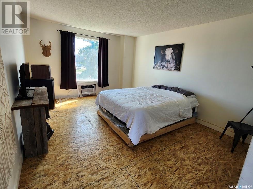 2 Fraser Avenue Property Photo 18