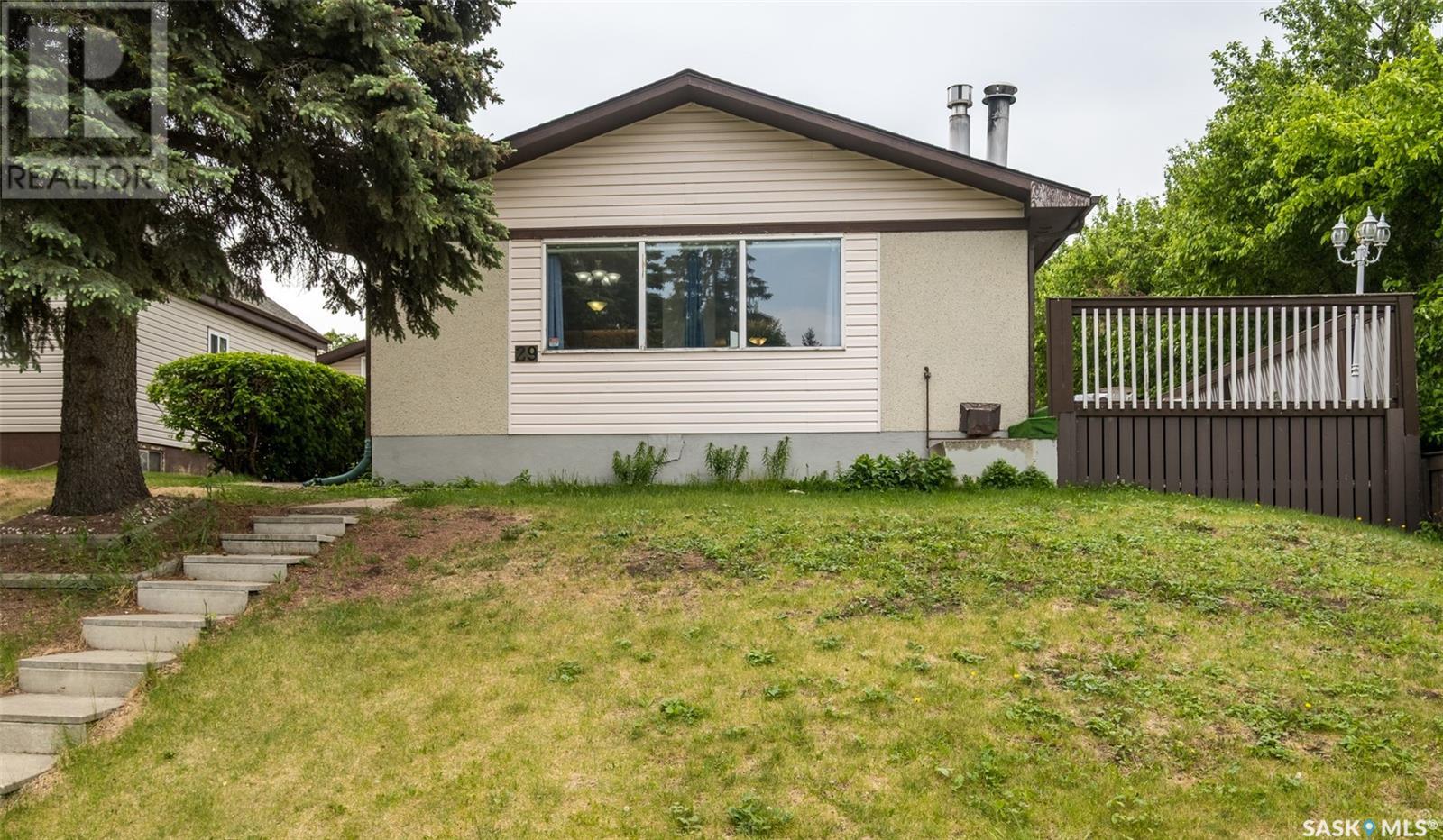 29 24th Street E Property Photo 1