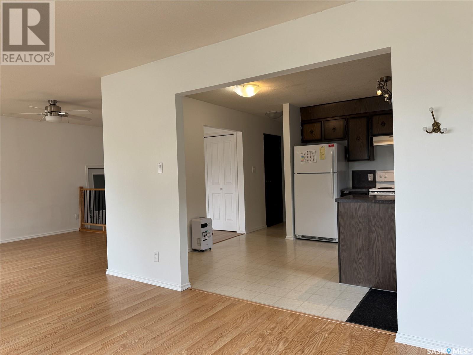 208 7th Street E Property Photo 5