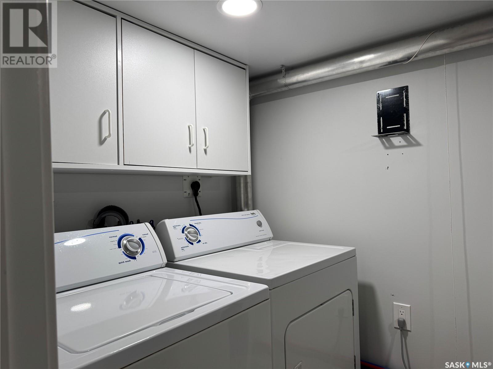 208 7th Street E Property Photo 21