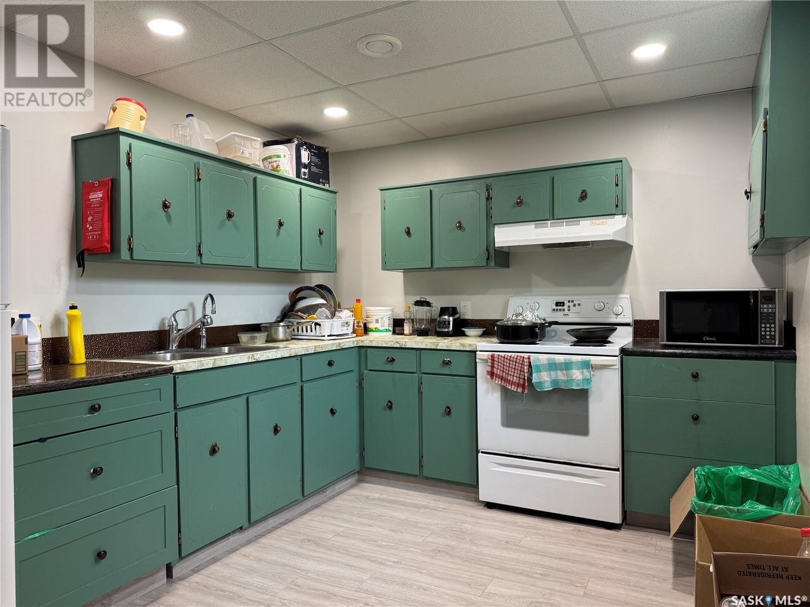 208 7th Street E Property Photo 22