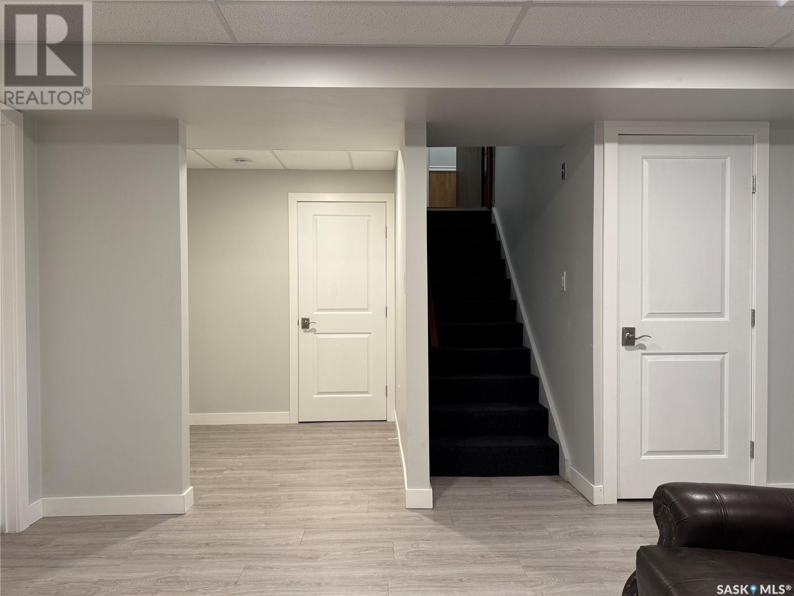 208 7th Street E Property Photo 27