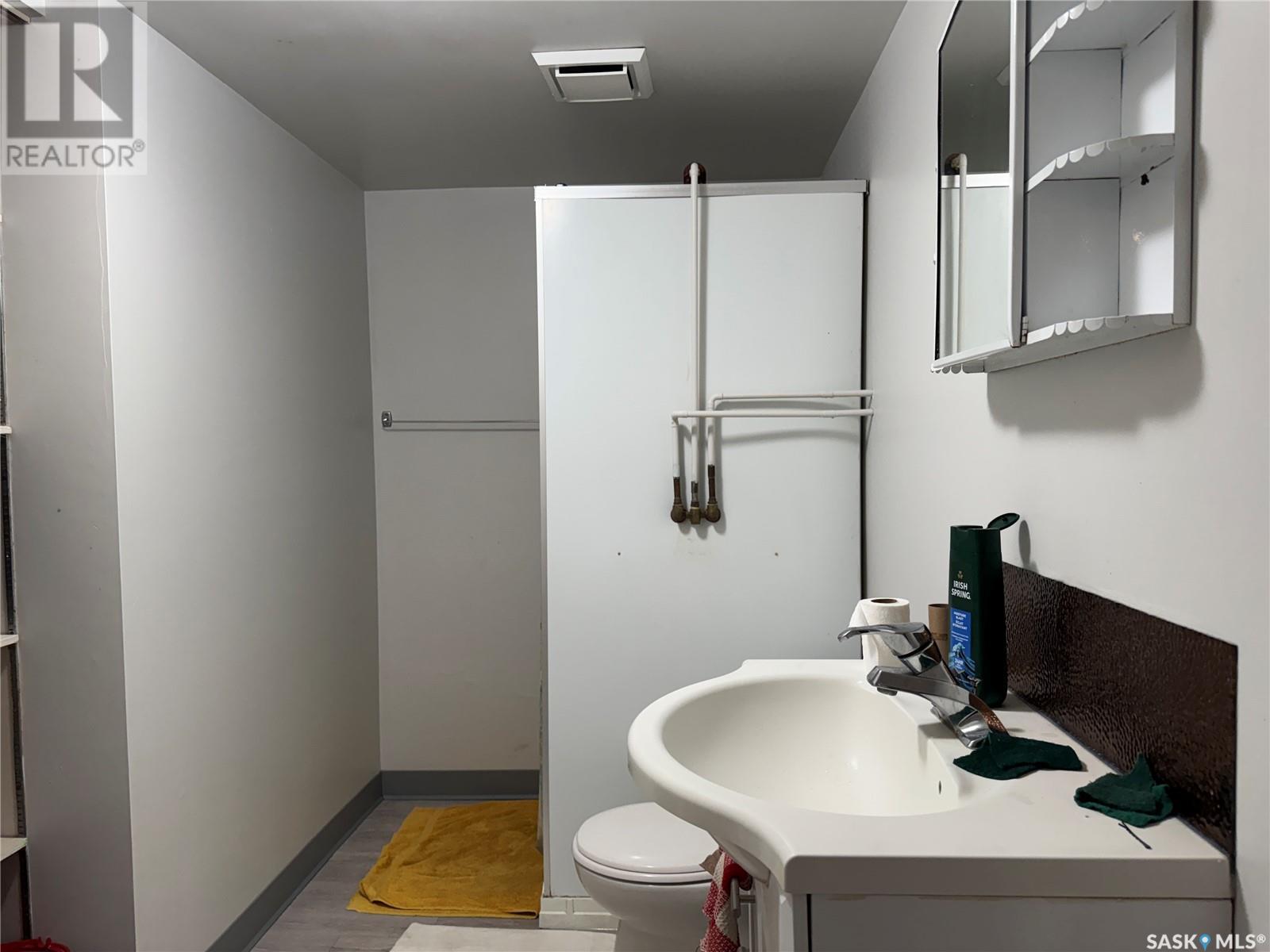 208 7th Street E Property Photo 28