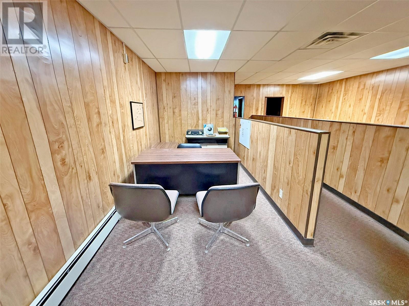 131 Cheadle Street W Property Photo 38