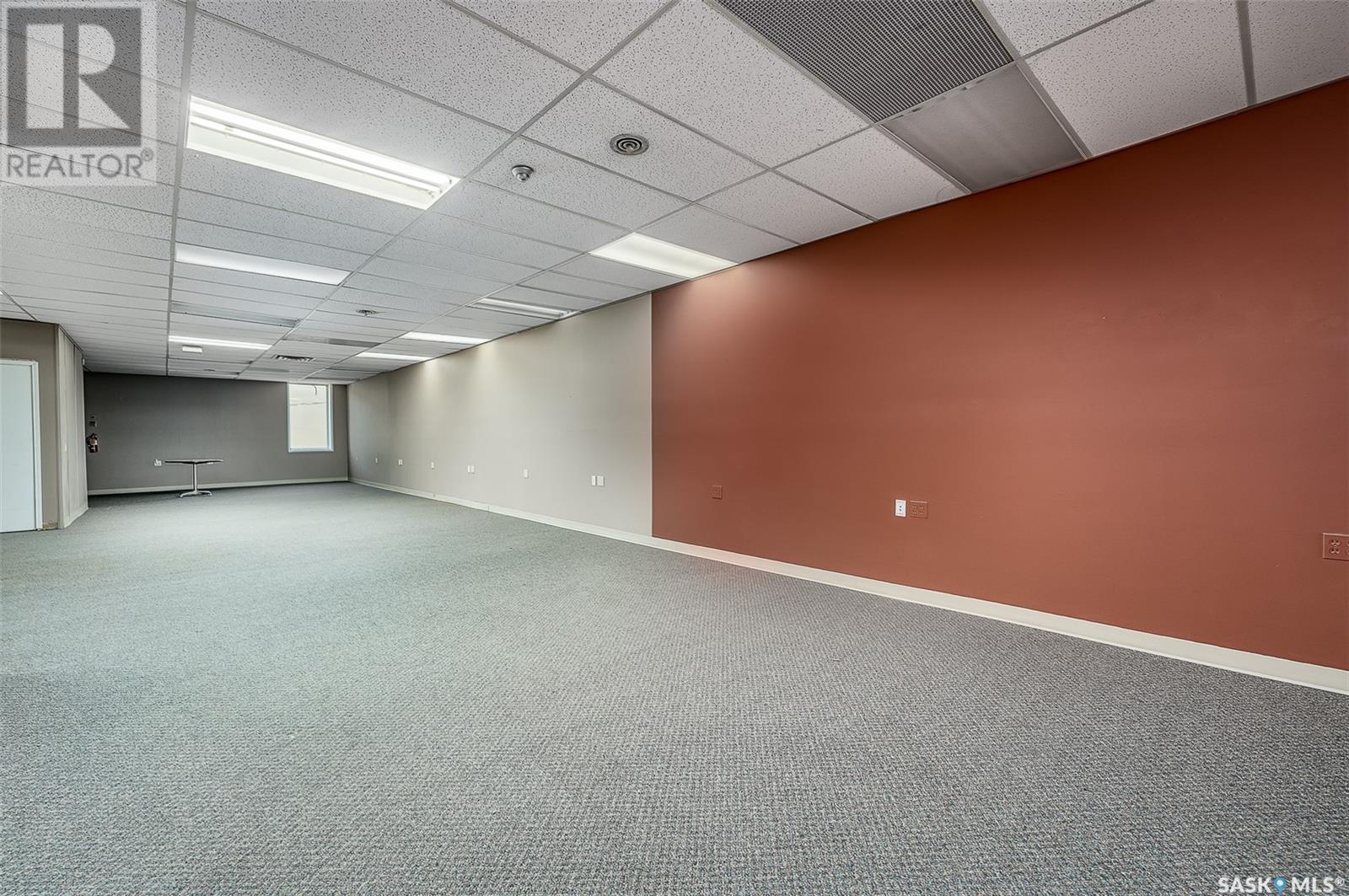 130 Main Street N Property Photo 17