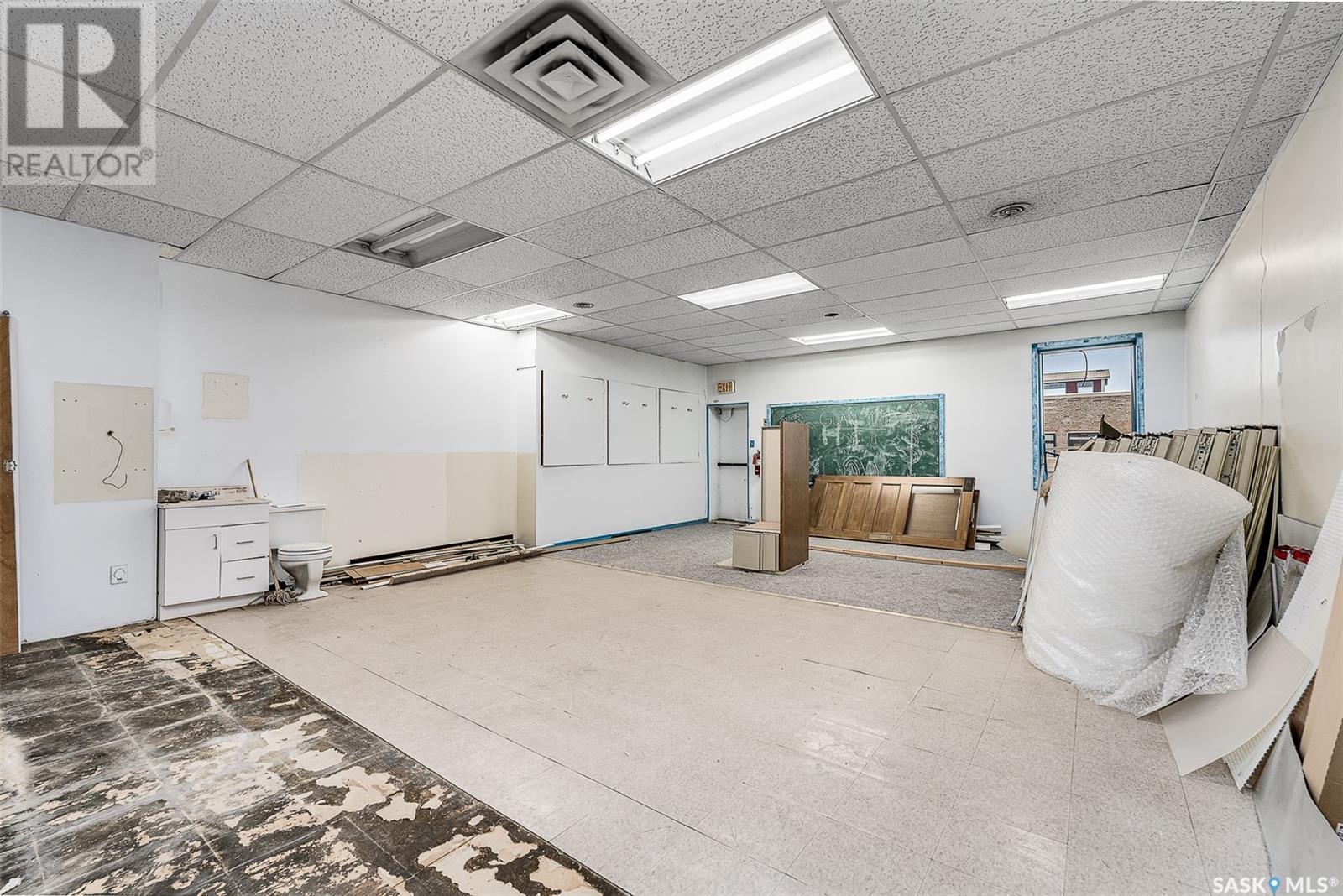 130 Main Street N Property Photo 20