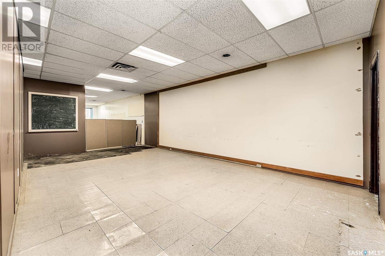 130 Main Street N Property Photo 27