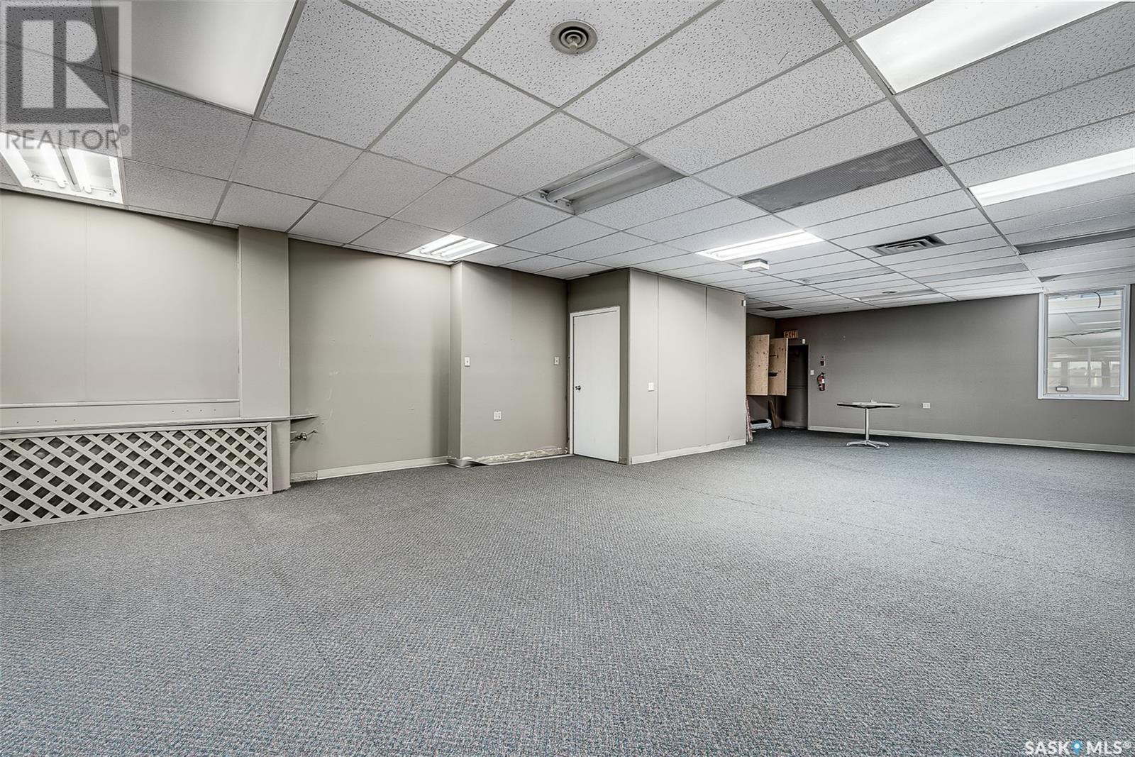 130 Main Street N Property Photo 39