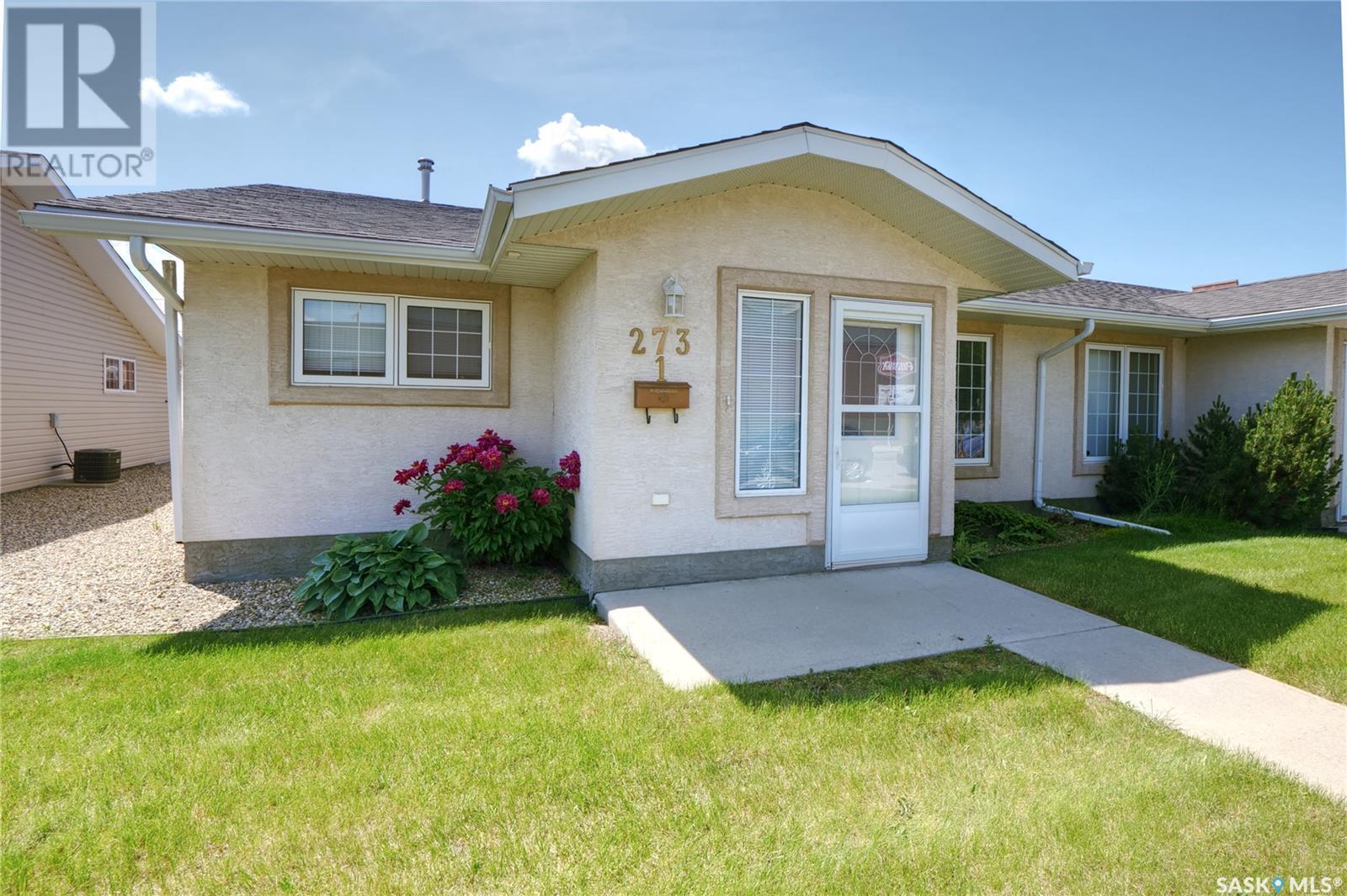 1 273 Fairford STREET W Property Photo 1