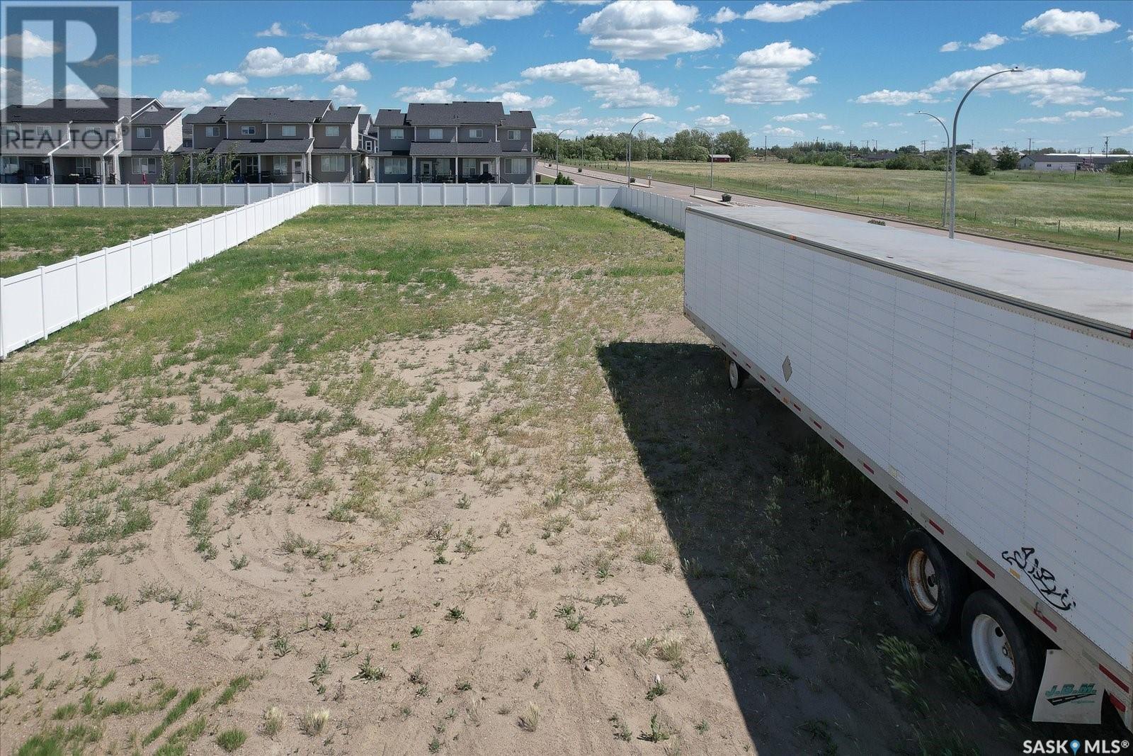 2 Loewen COURT Property Photo 1