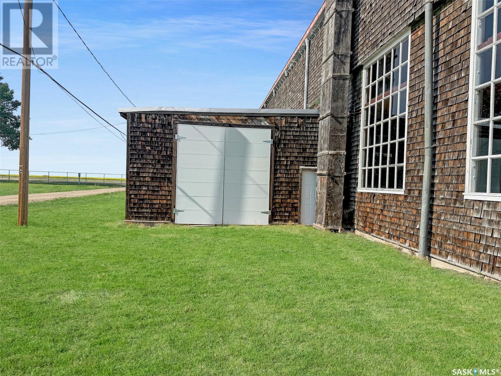 Hanger #1 Property Photo 1